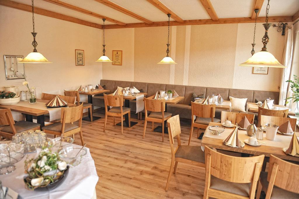 Wein & Gaestehaus Rosenlay Lieser Εξωτερικό φωτογραφία